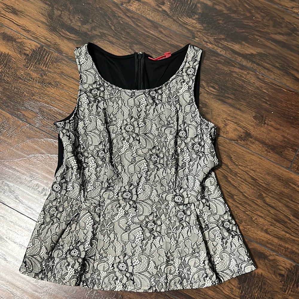 Elle Peplum lace detail shirt